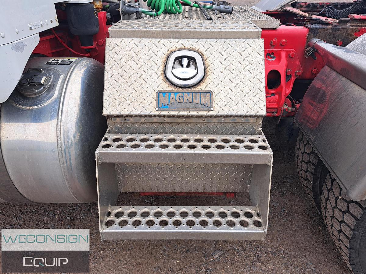 Used 2021 Peterbilt 389 Long Nose