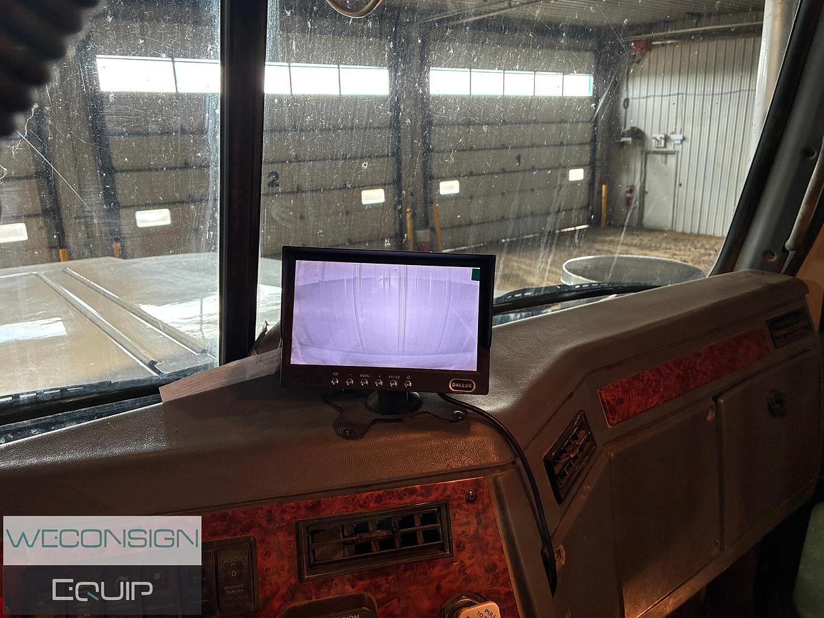 Used 2007 Western Star 6900XD 8x8 Bed Truck