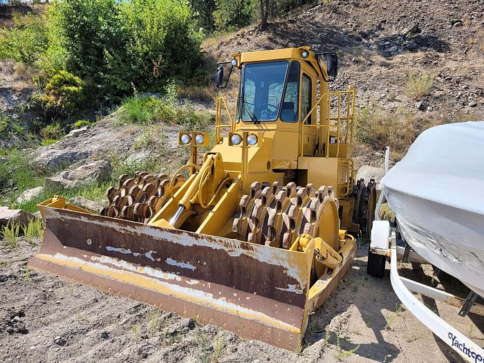 Used 1994 CAT  815B Compactor