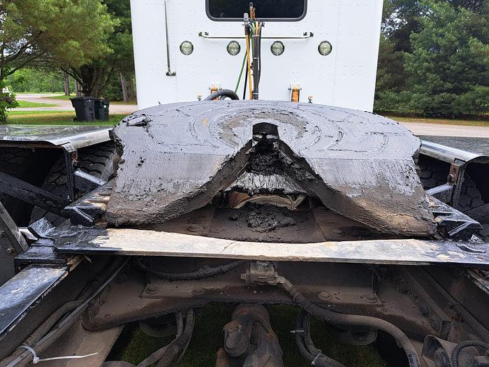 Used 2020 Peterbilt 389 With SUPER 40s HWY Truck Tractor (01665)