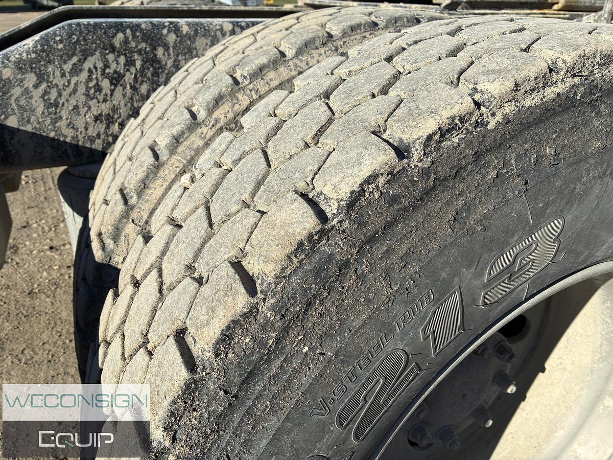 Used 2014 Peterbilt 384