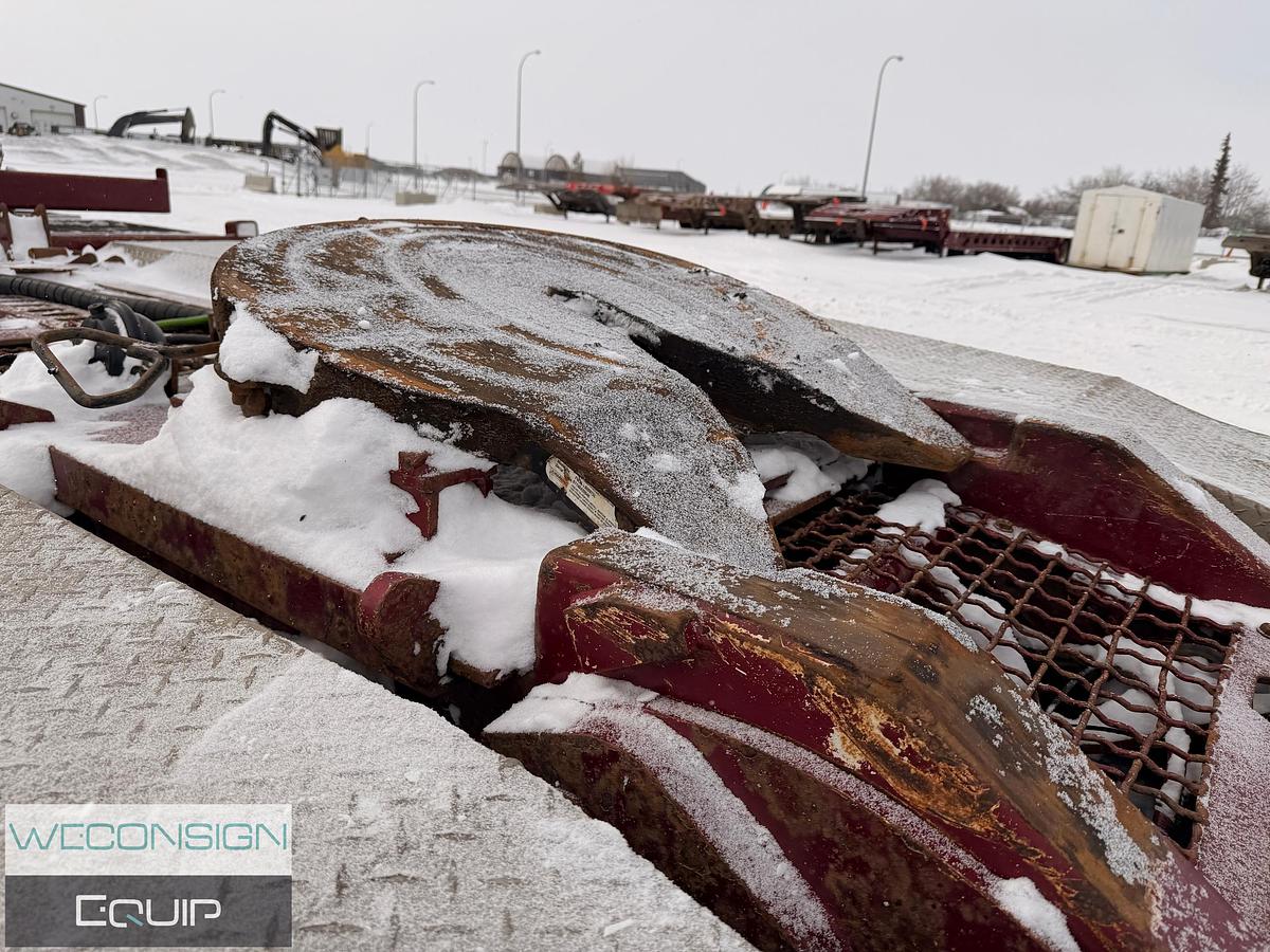 Used 2011 Kenworth T800 Tri Drive Texas Bed Truck