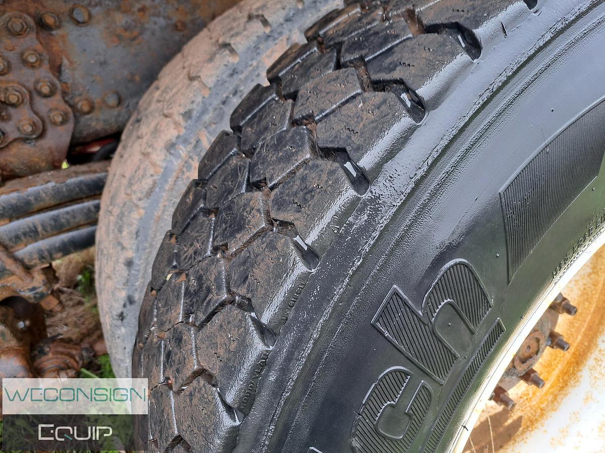 Used 2014 Freightliner M2 106 Sideload Refuse Unit