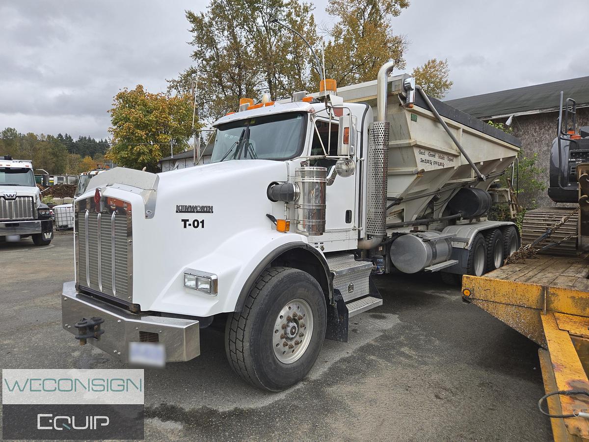 Used 2008 Kenworth T800 Tri Drive Stone Slinger