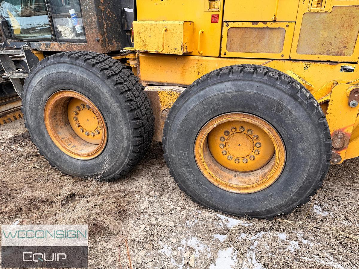 Used 2006 John Deere 872 Grader