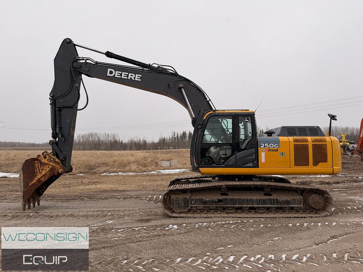Used 2017 John Deere 250G LC Excavator