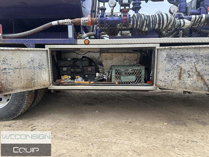 Used 2005 Peterbilt 330 Steam/Pressure Truck