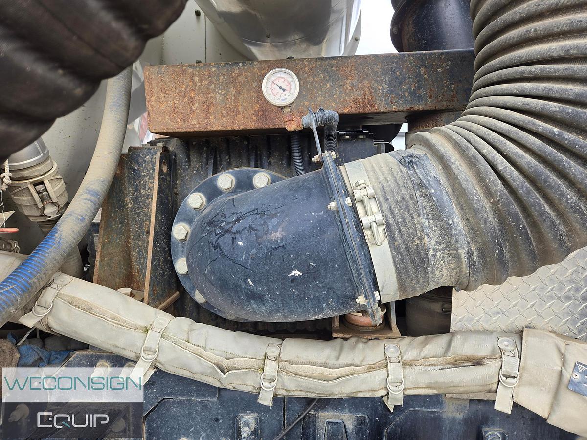 Used 2020 Peterbilt 567 Tri Drive Hydro Excavator