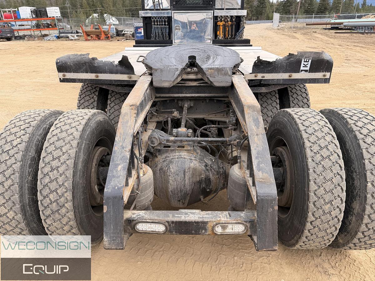 Used 2009 Kenworth T800 Winch Truck