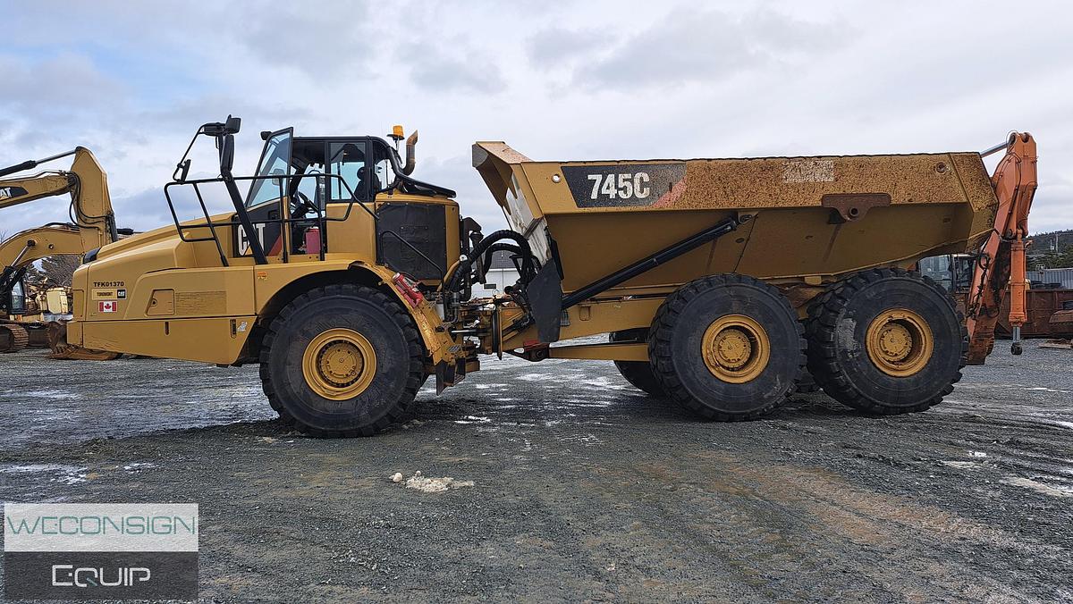 Used 2017 CAT 745C