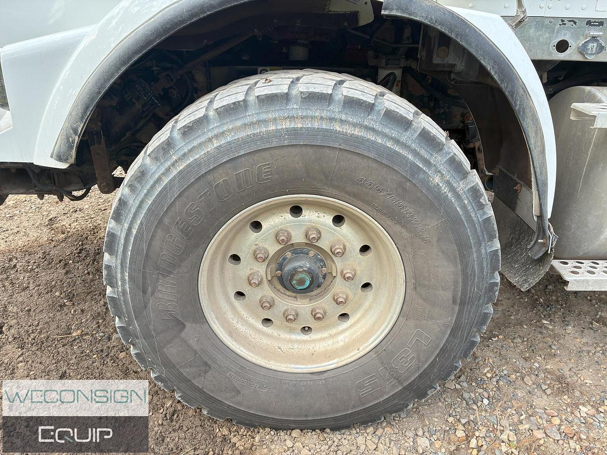 Used 2010 Kenworth T800 Tri Drive Combo Vac