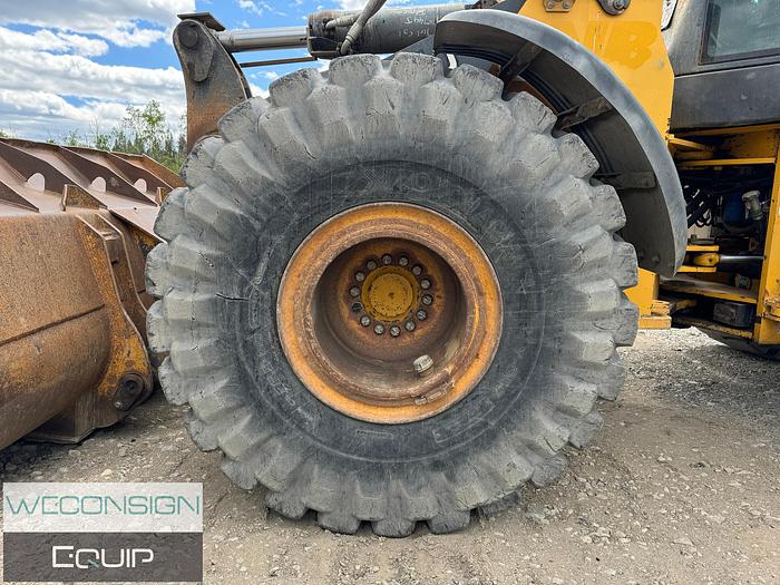 Used 2006 John Deere 744J Wheel-Loader