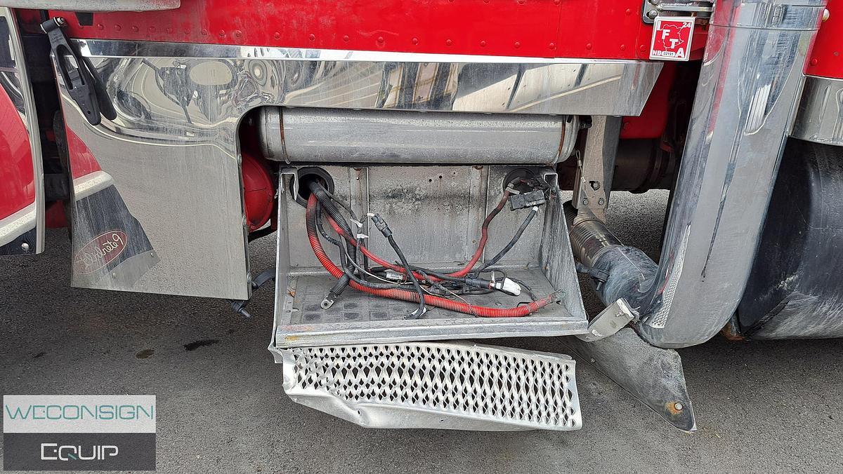 Used 2023 Peterbilt  389 Salvage