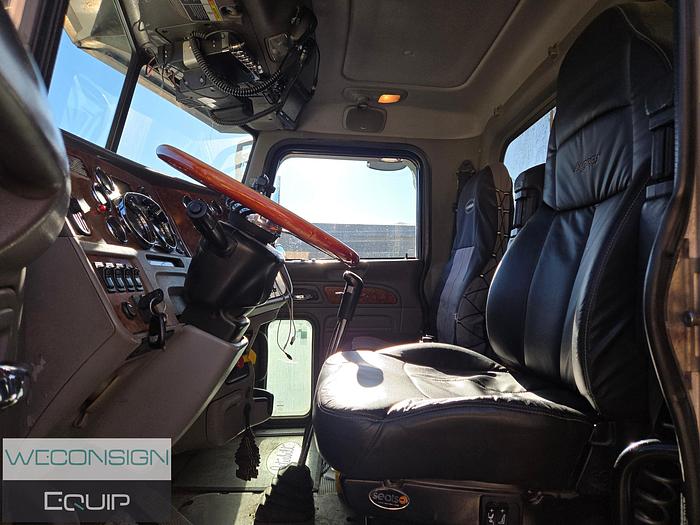 Used 2009 Peterbilt 367 TA Dump Truck