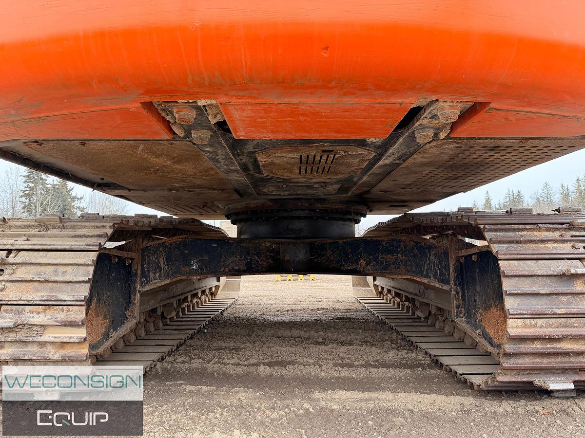 Used 2014 Hitachi ZX210LC-5N Excavator