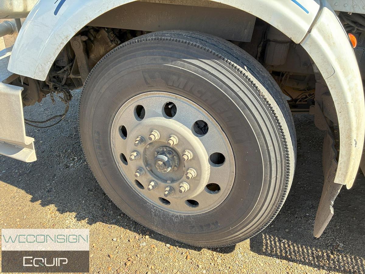 Used 2015 Peterbilt 379