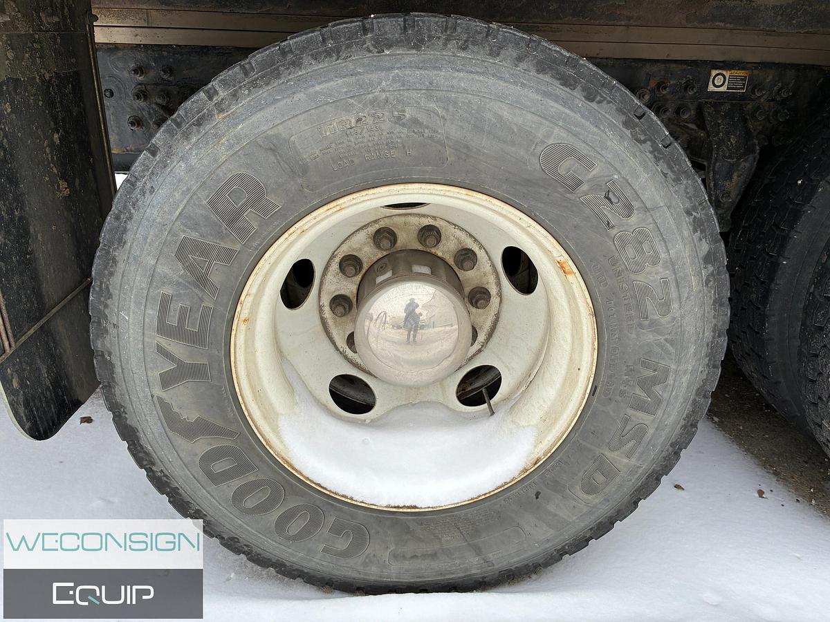 Used 2015 Kenworth T370 Van Truck