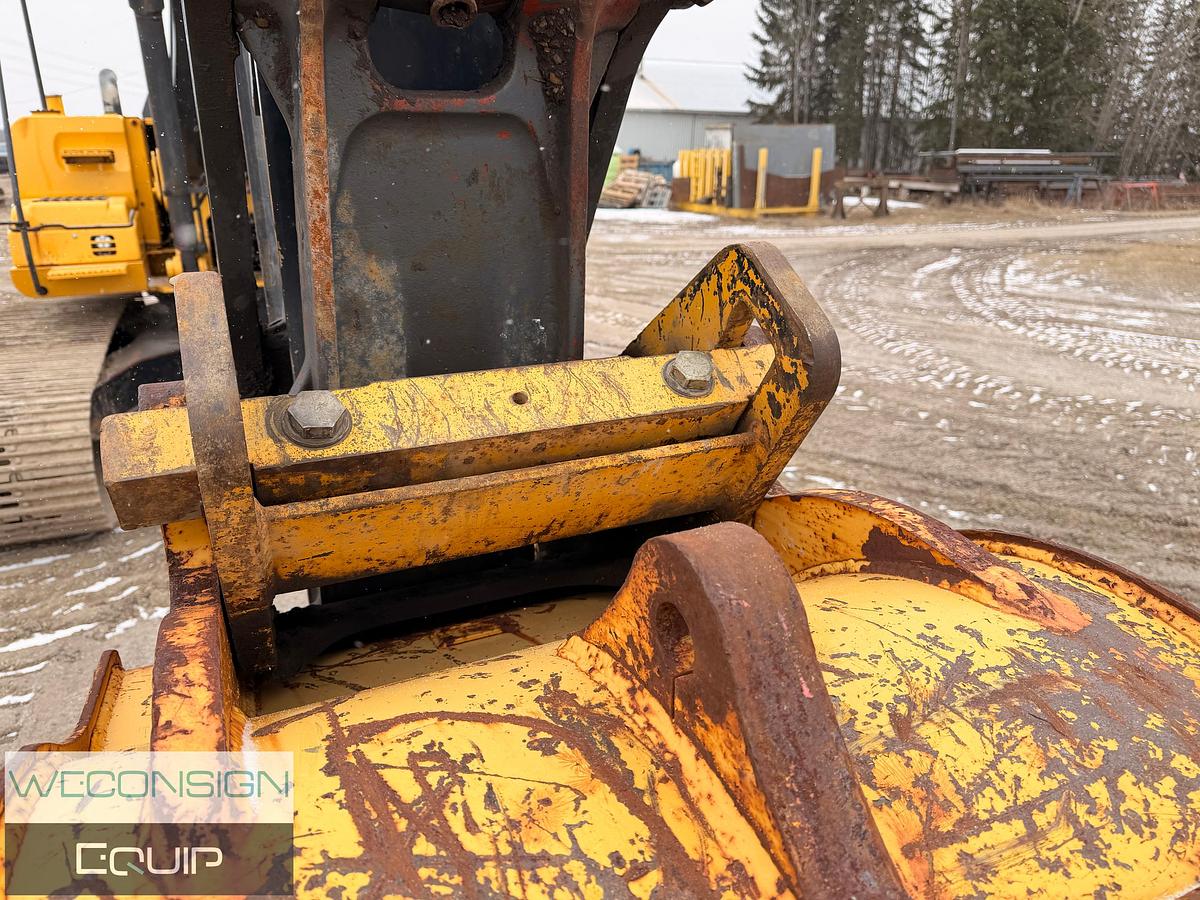Used 2017 John Deere 250G LC Excavator