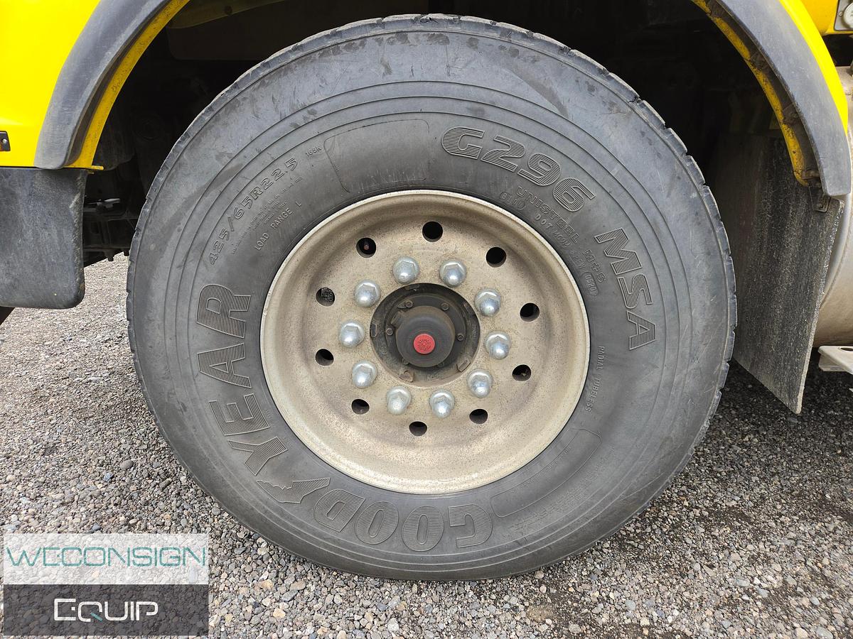 Used 2017 Kenworth T800 Tandem Axle Air Vac