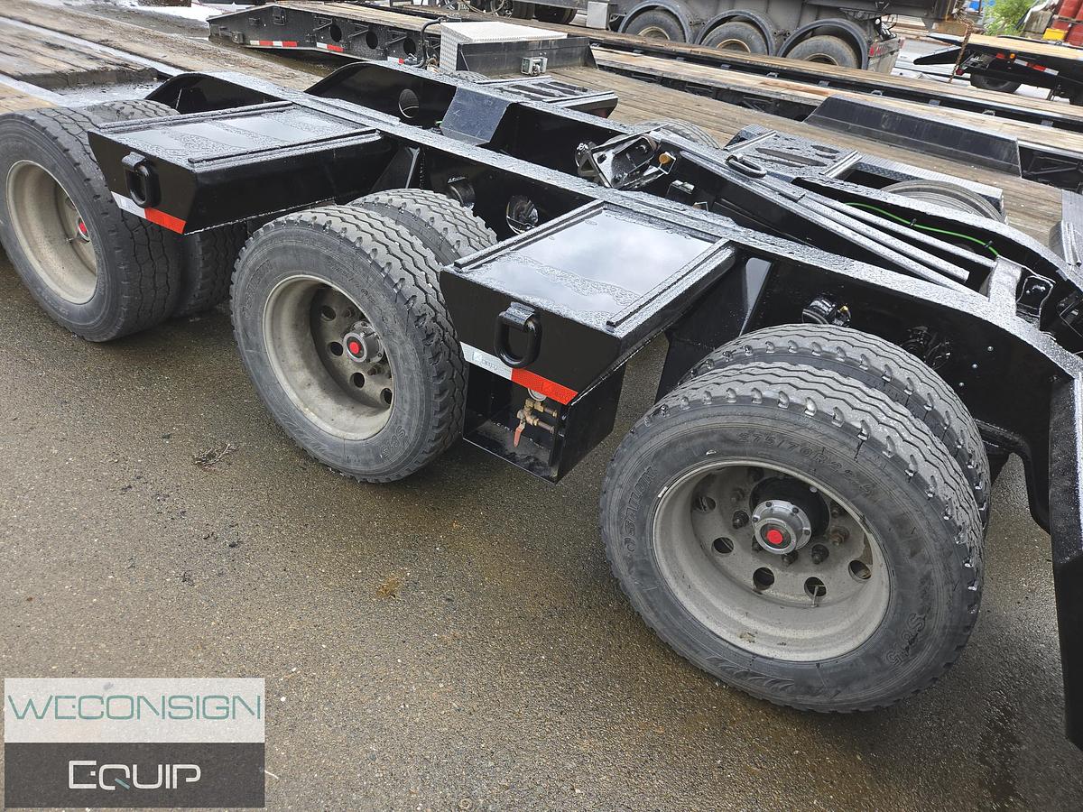 Used 2005 K-Line 60 Ton Lowbed Trailer and Jump Jeep