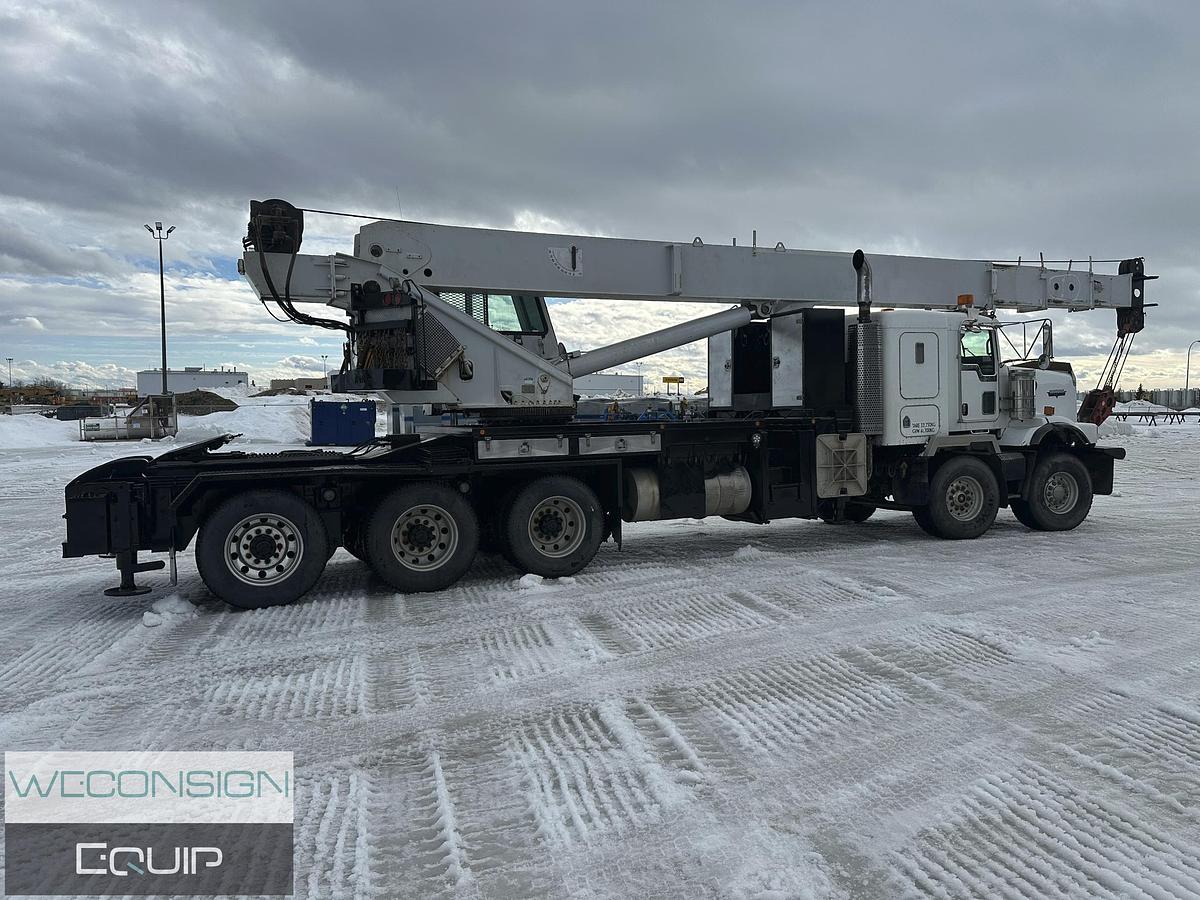 Used 2010 Kenworth C500 45 Ton Boom Truck