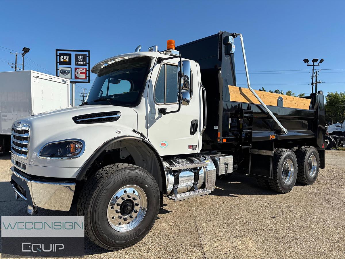 2025 Freightliner M2106+