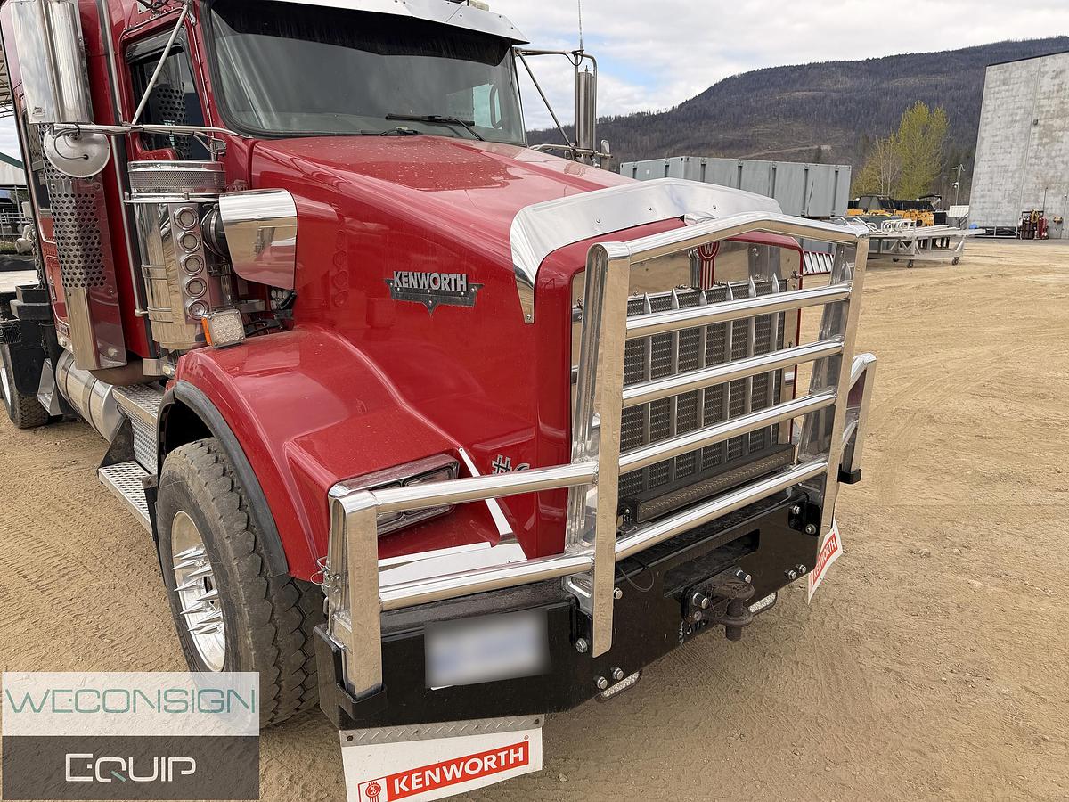 Used 2009 Kenworth T800 Winch Truck