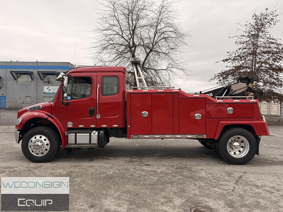 Used 2014 Freightliner M2106 Tow Truck/ Wrecker Truck