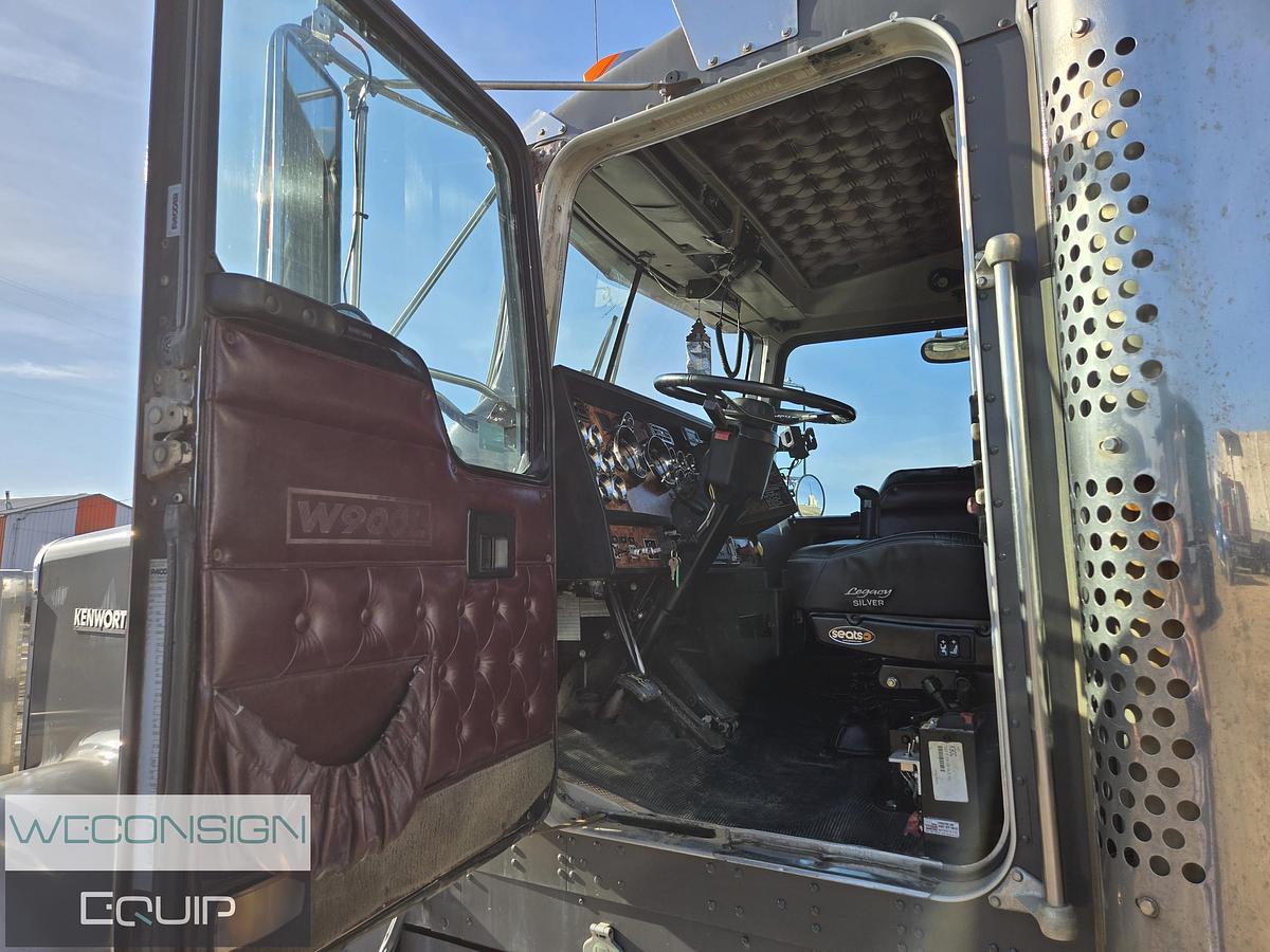 Used 2000 Kenworth W900B