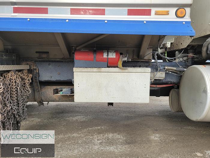 Used 2007 Freightliner Columbia Water/Tank