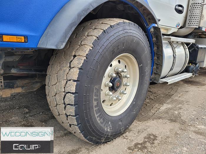 Used 2016 Kenworth T880 Hydro Excavator