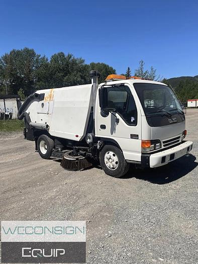 Used 1999 GMC/ISUZU  Single Axle Street Sweeper Truck