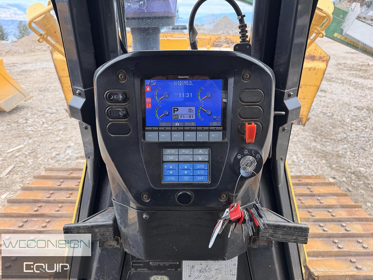 Used 2014 Komatsu D65i Dozer