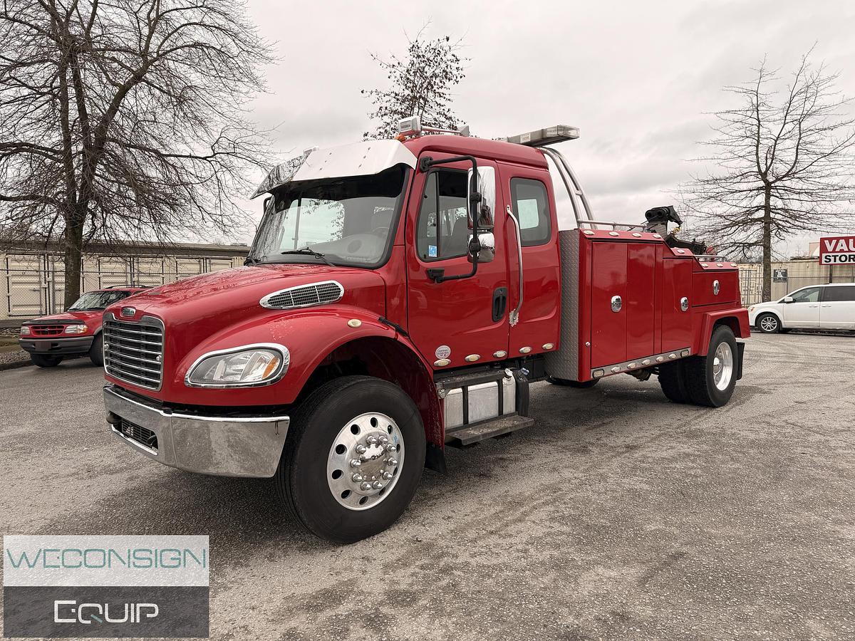 Used 2014 Freightliner M2106 Tow Truck/ Wrecker Truck