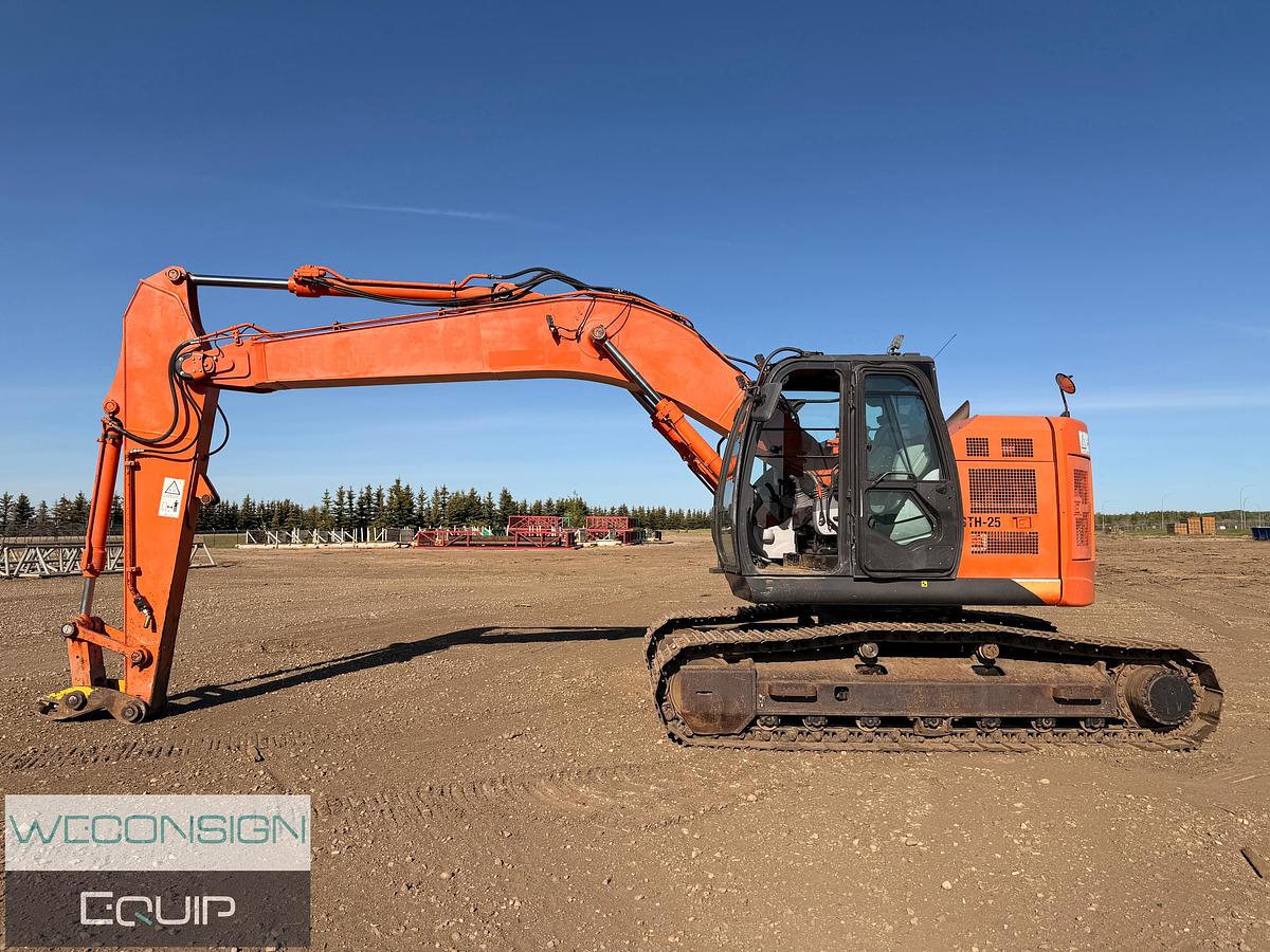 Used 2015 Hitachi 225US Excavator