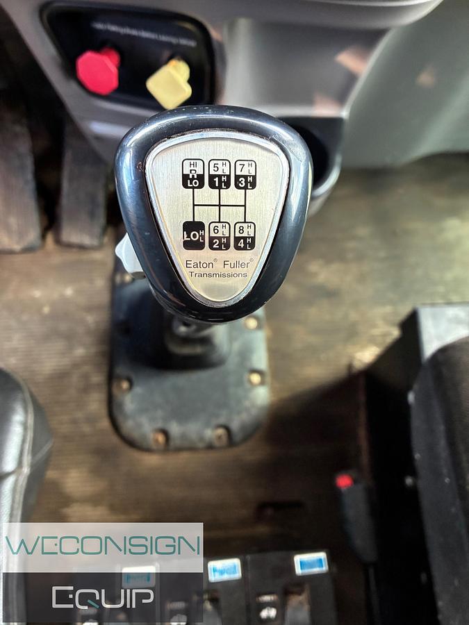 Used 2013 Peterbilt 367 Dump Truck