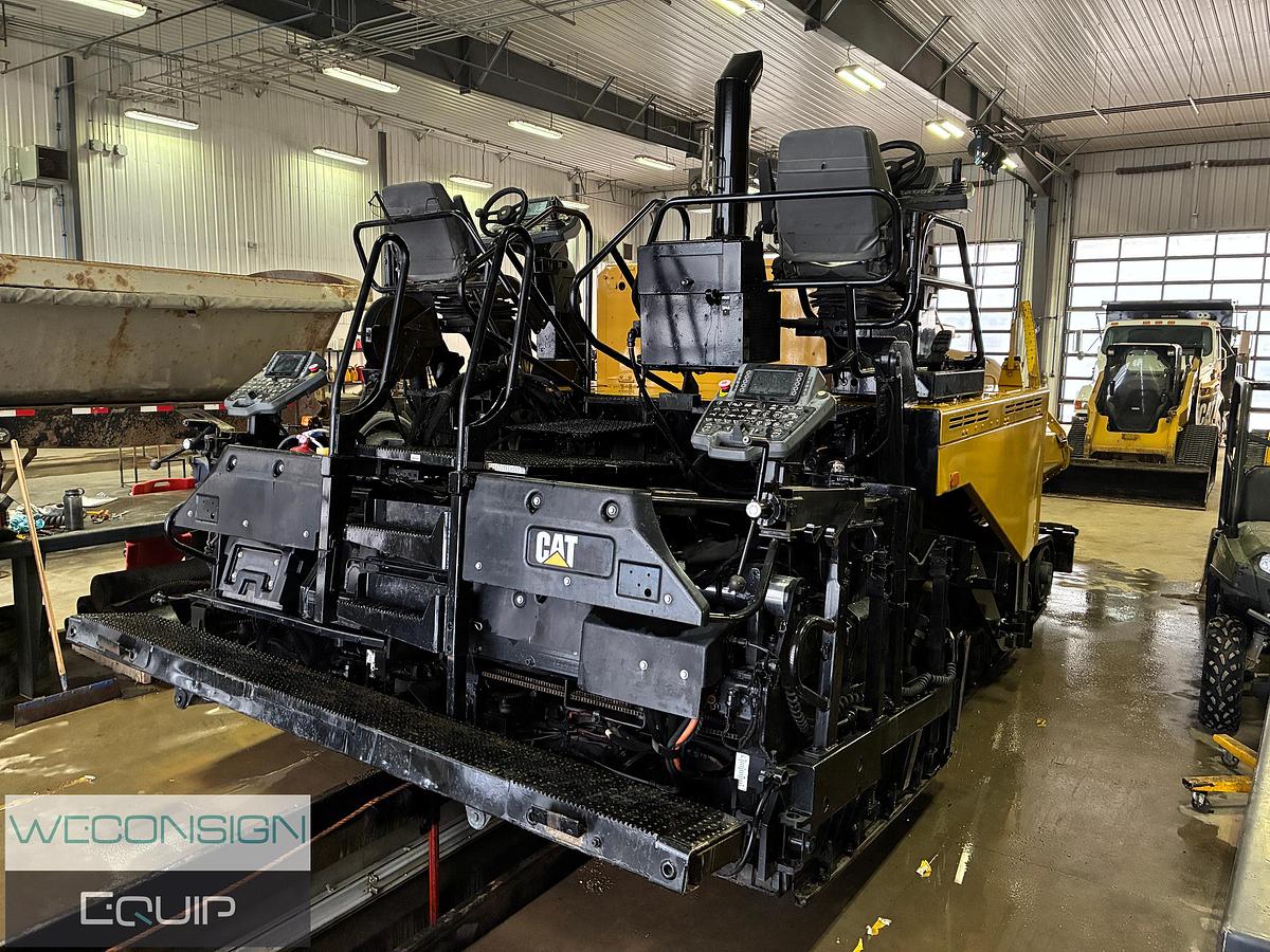 Used 2015 CAT AP 1055F Paver