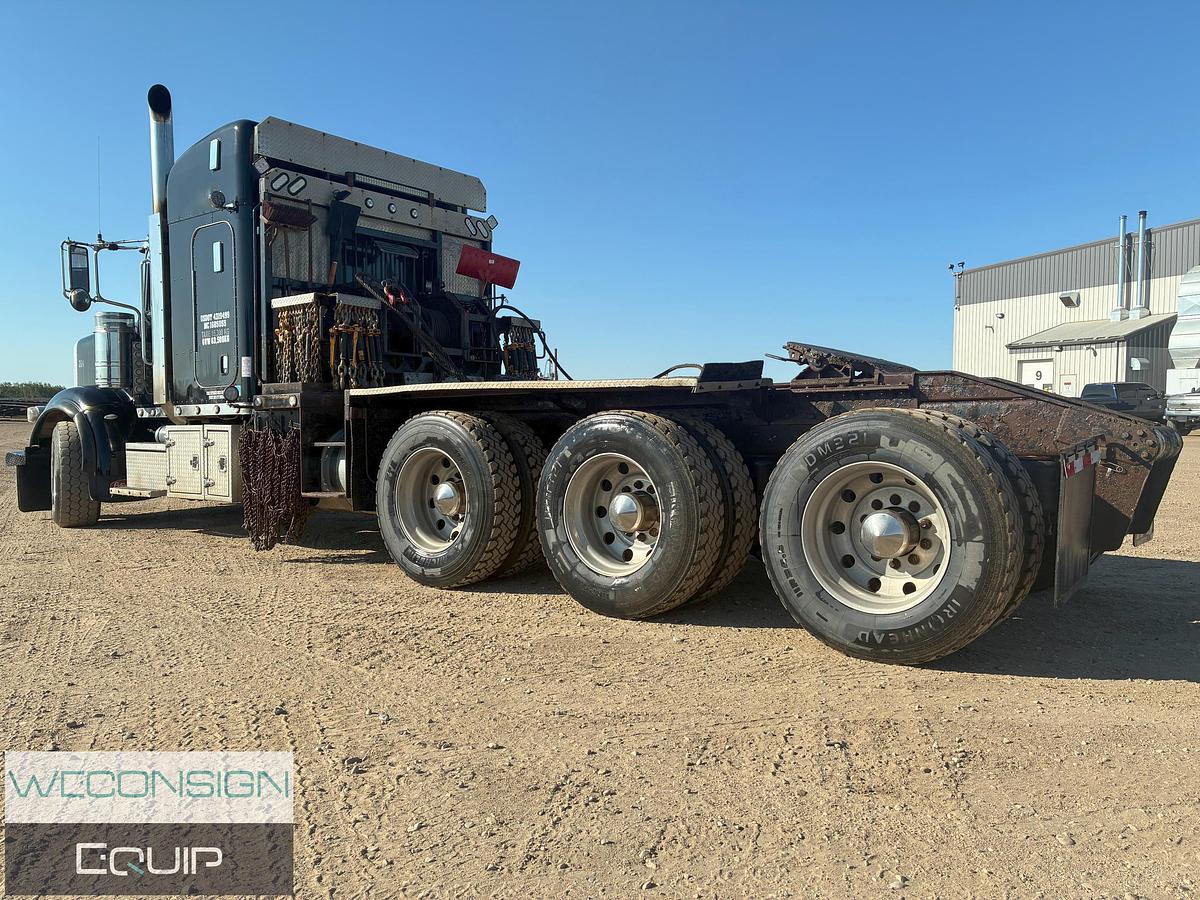Used 2016 Peterbilt 367 Winch Truck