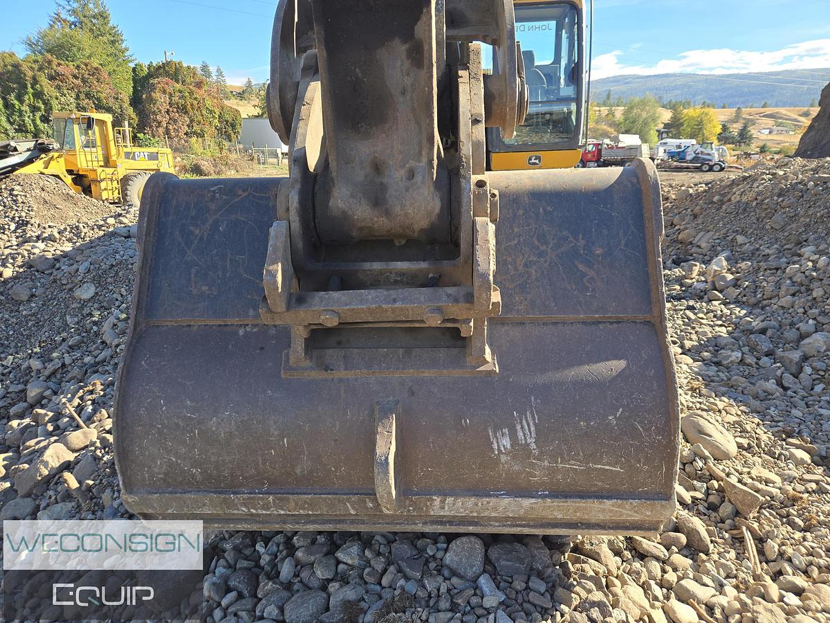 Used 2011 John Deere 225D LC