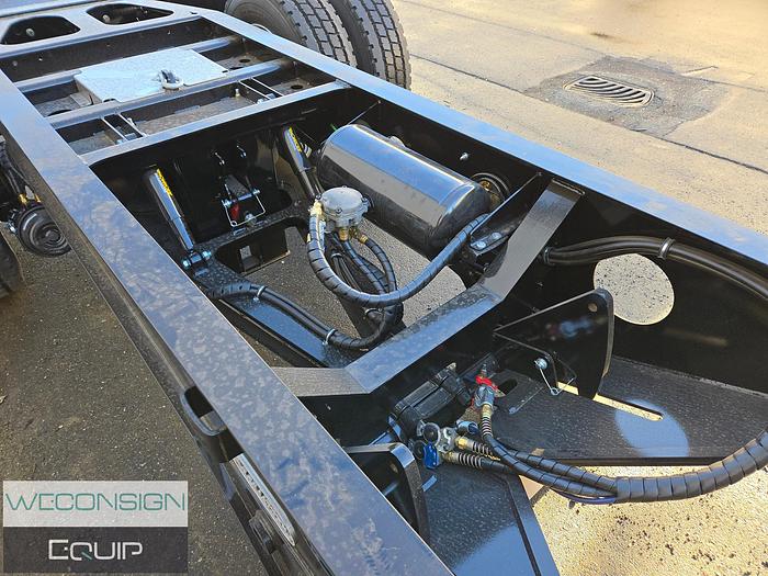 2025 Pacesetter Single Axle 3.78M Fish Mouth Booster