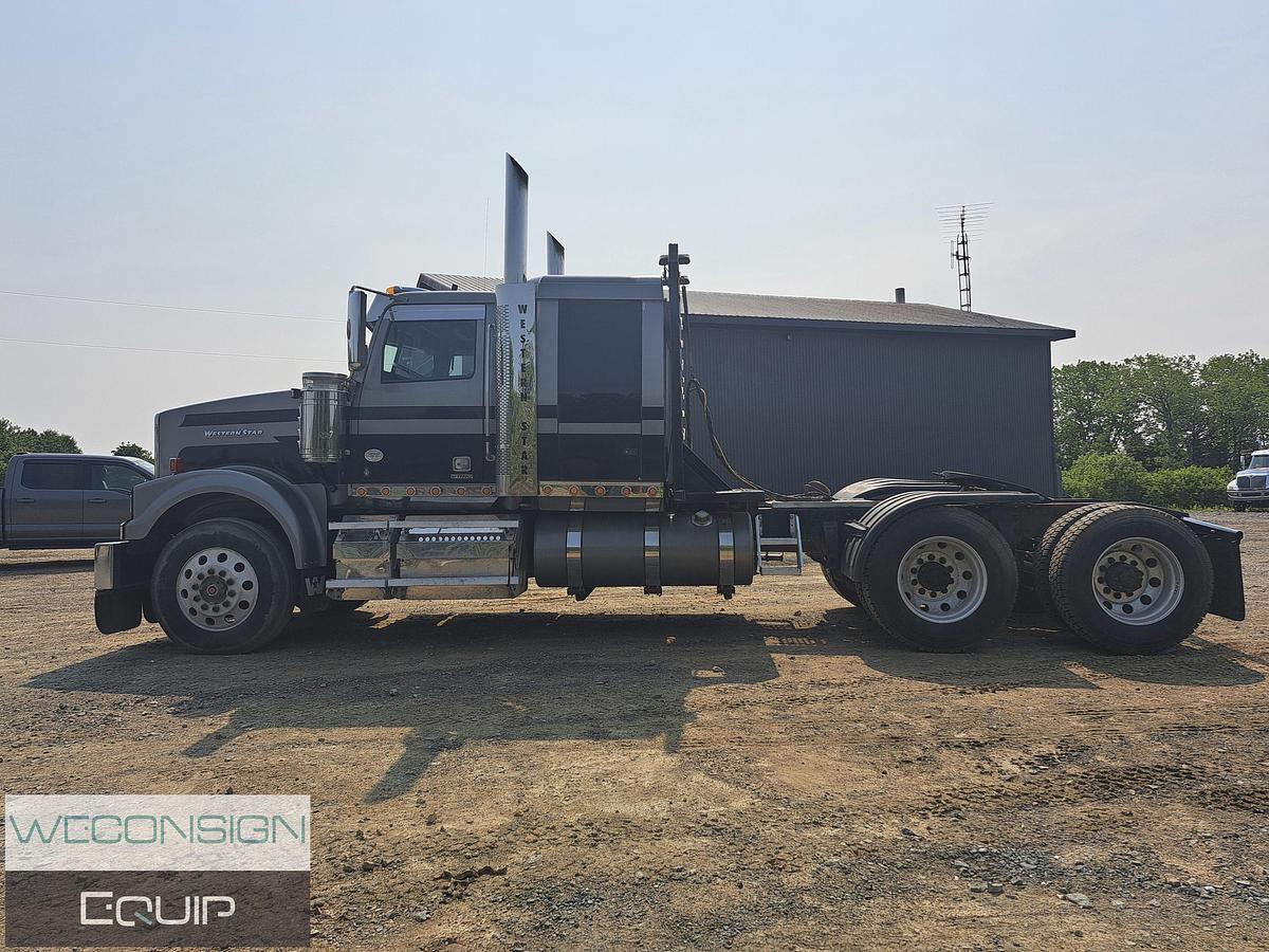 Used 2021 Western Star 4900