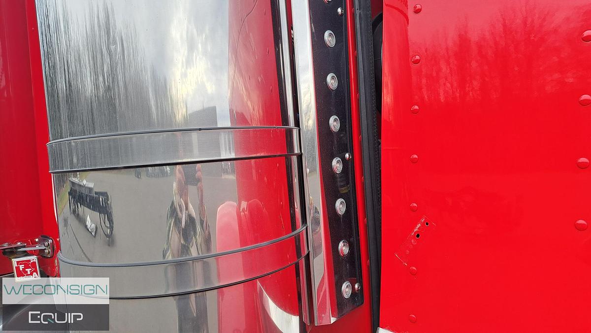 Used 2023 Peterbilt  389 Salvage