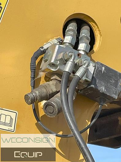 Used 2005 CAT TH580B 11,000 lbs Telehandler Zoom Boom