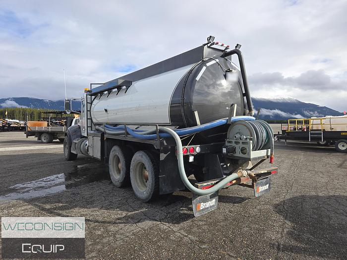 Used 2020 Peterbilt 348 TA Water Truck