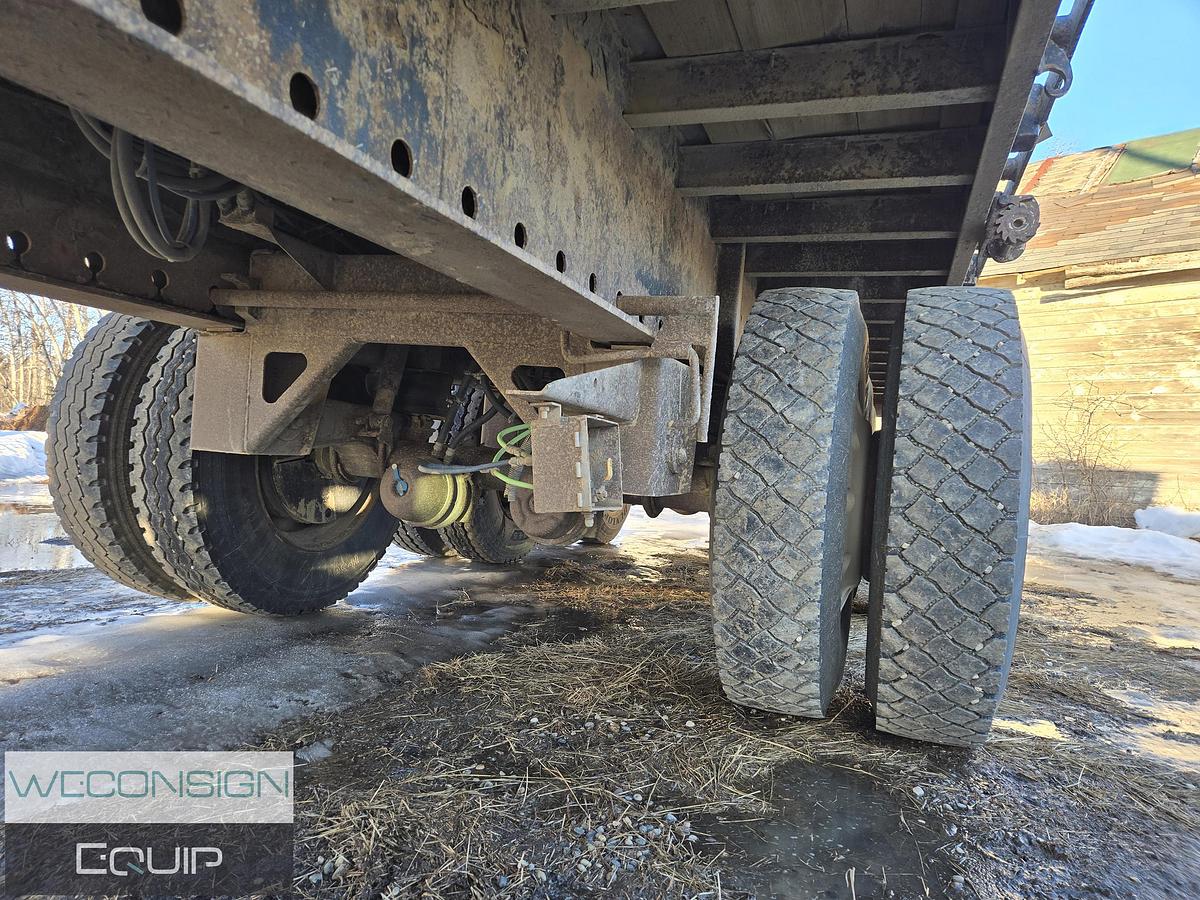Used 2006 Manac 53' Flat Deck Sliding Axle