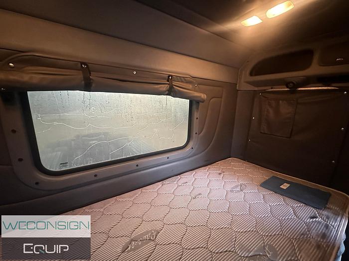 Used 2016 Peterbilt 367 Heavy Haul Truck Tractor