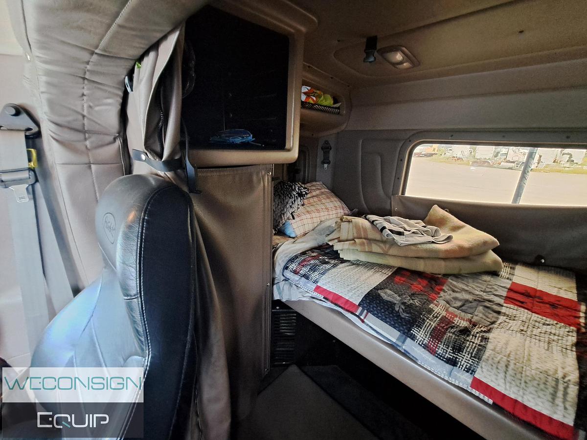 Used 2021 Peterbilt 389 Long Nose