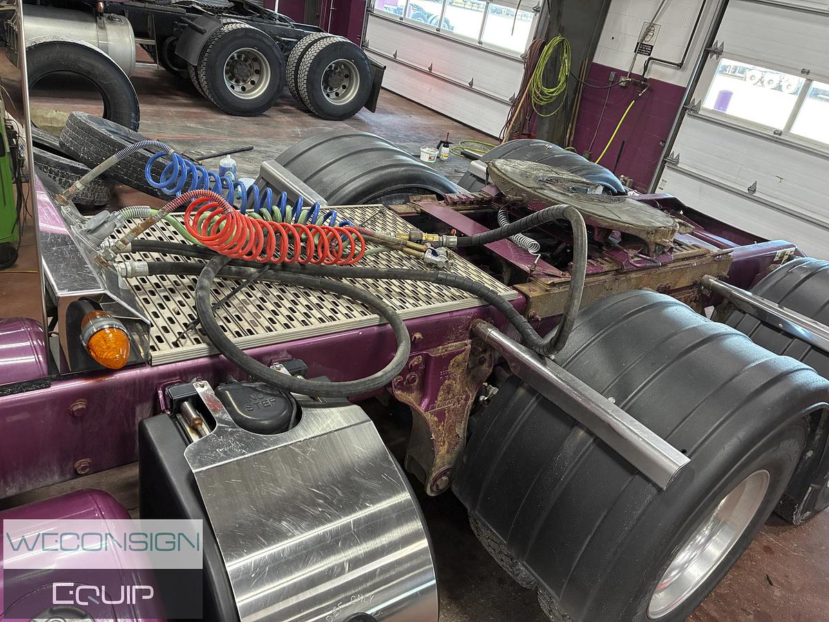 Used 2020 Peterbilt 389