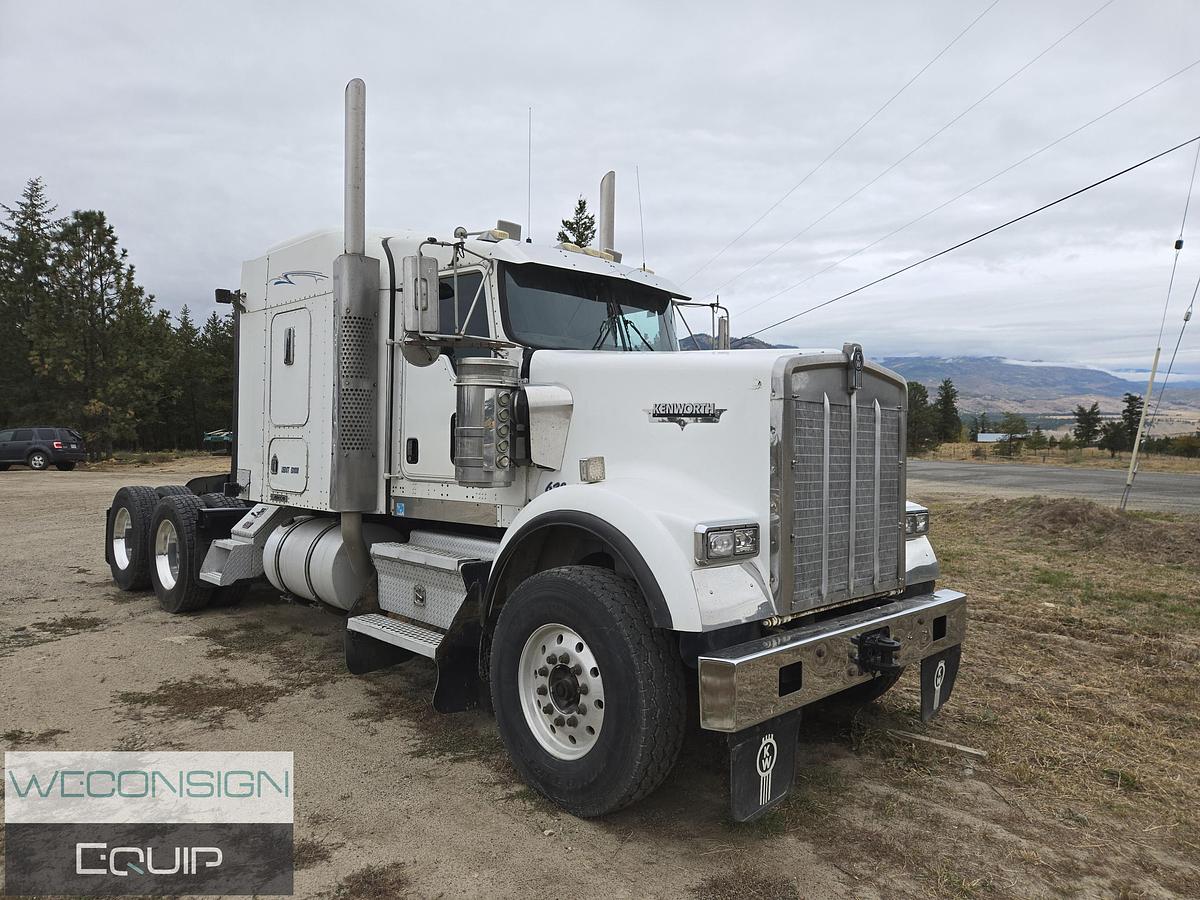 Used 2006 Kenworth W900B Sleeper Truck Tractor