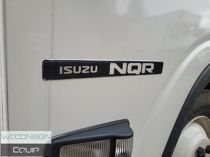 Used 2011 Isuzu NPR 18' Box/Van